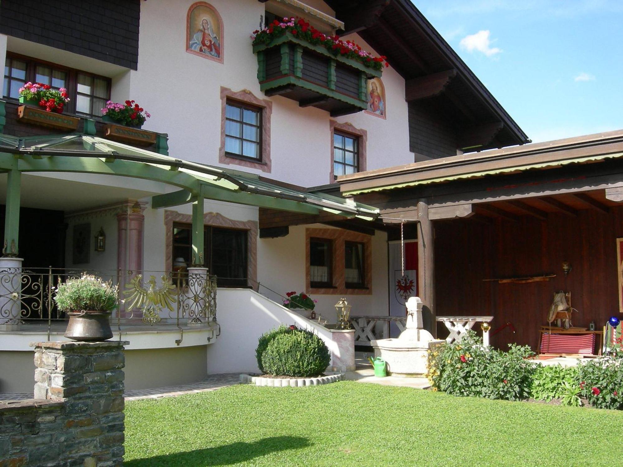 Hotel S'Hoamatl Höfen Esterno foto